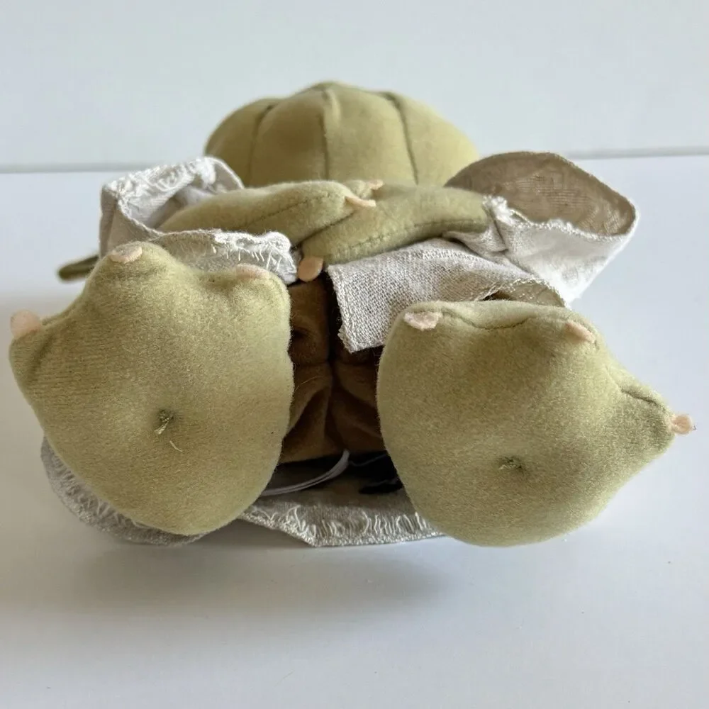 Disney Star Wars Yoda Felt with Linen Jacket Stuffed Animal 9 Inches Tall - READ